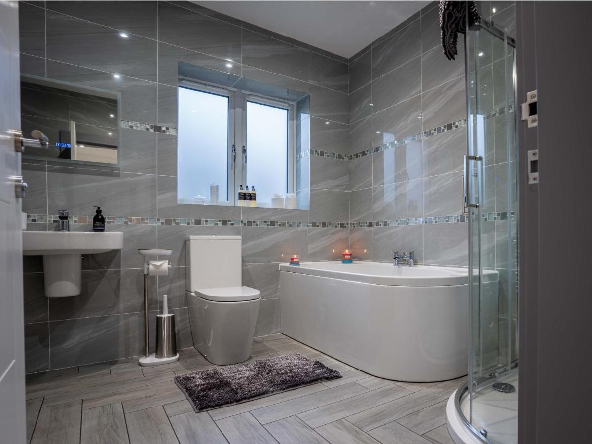 Heather House , Luxury Holiday House In Питлохри Екстериор снимка